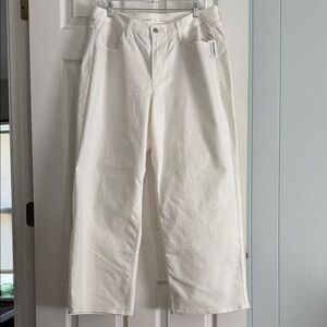 Old Navy High-Rise Wide Leg Jeans in Cream